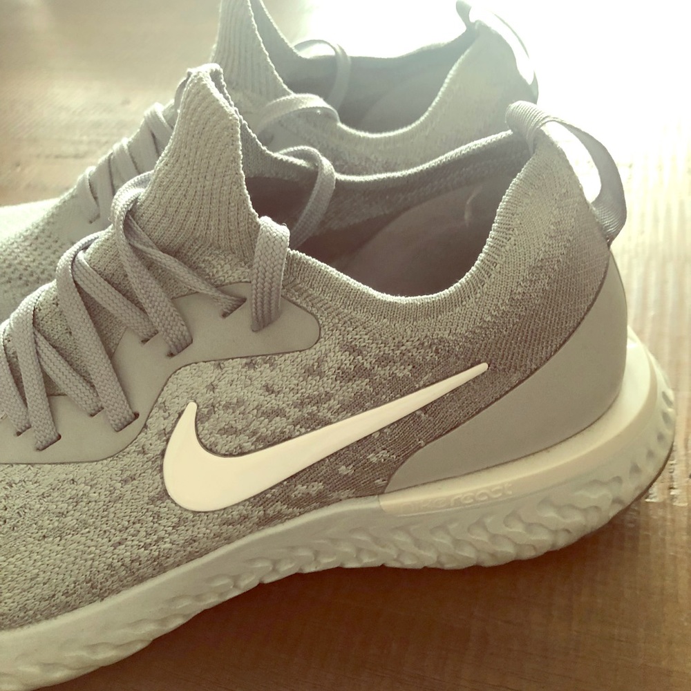 WMNS NIKE Epic React Flyknit